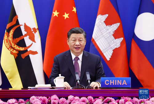 Xi Jinping Attends and Chairs the Special Summit to Commemorate the 30th Anniversary of China-ASEAN Dialogue Relations and Officially Announces the Establishment of a China-ASEAN Comprehensive Strategic Partnership